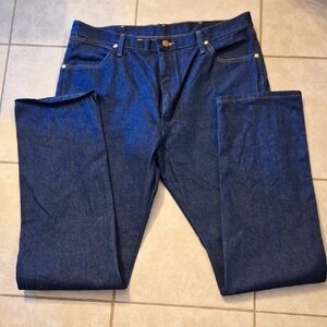 Wrangler Men's Deep Blue Straight Jeans